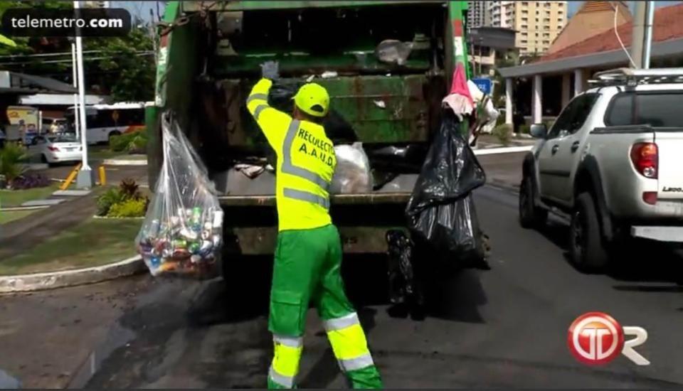 arbitru panama gunoier 1