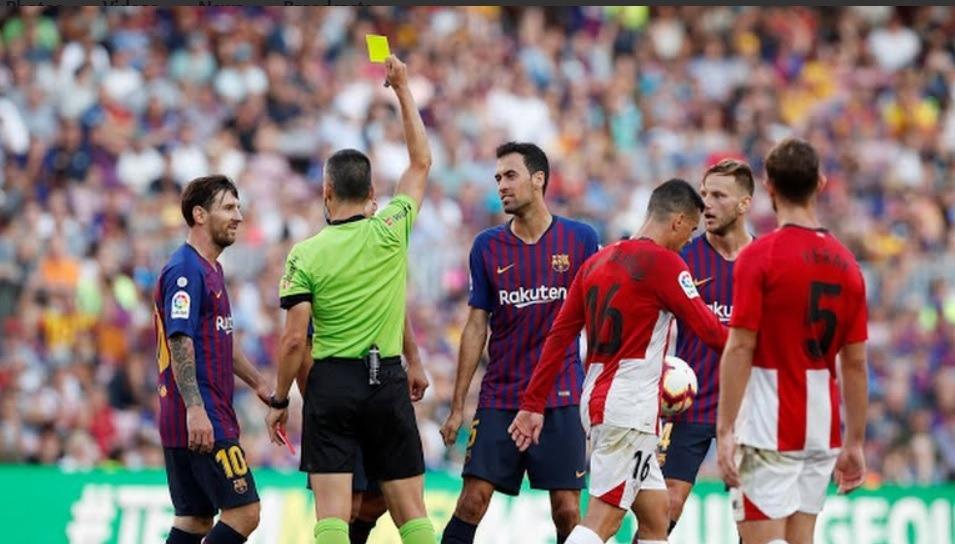 Messi-arbitru