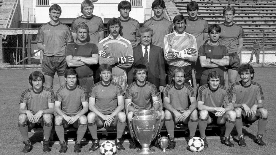 719668-13-steaua