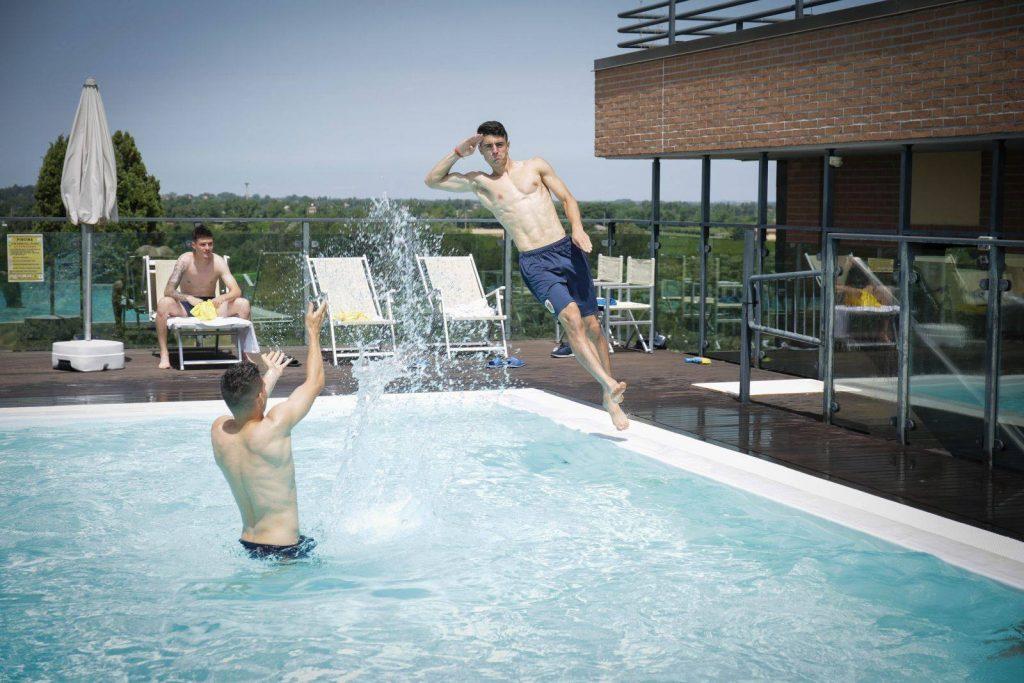 tineret-piscina