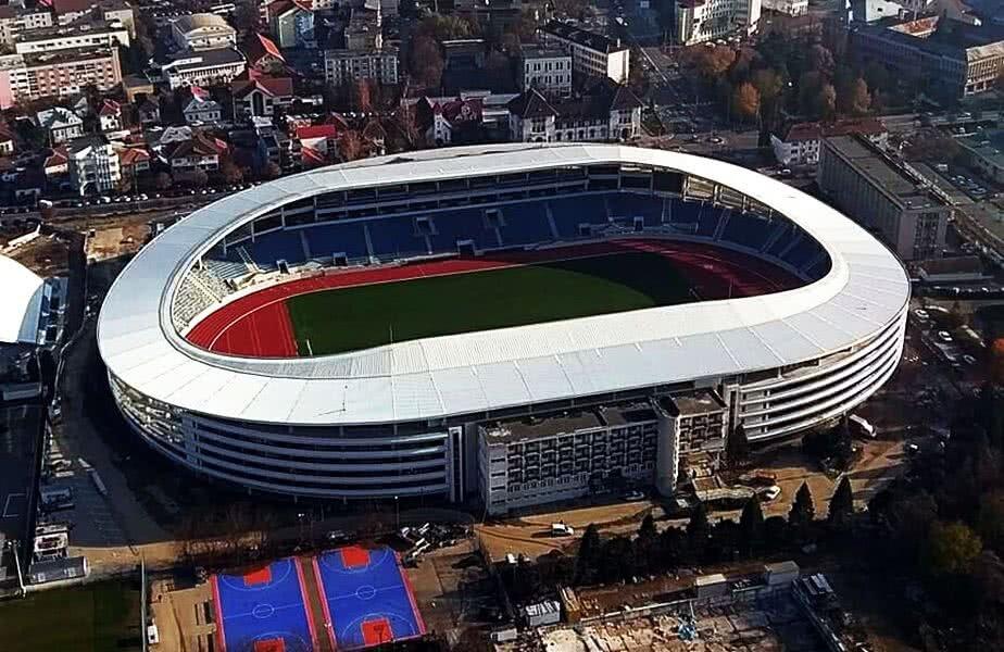 909390-11-stadion-pandurii