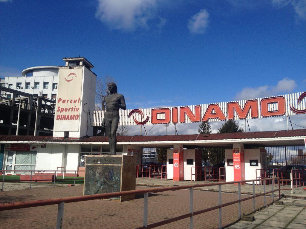 intrare dinamo