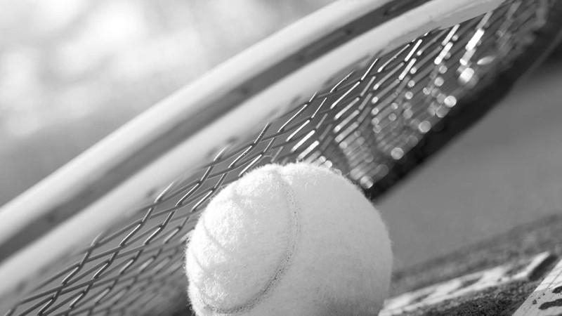 tenis doliu