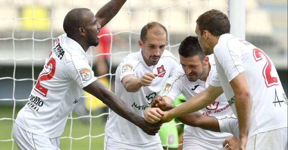 Caiado-si-Karanovic