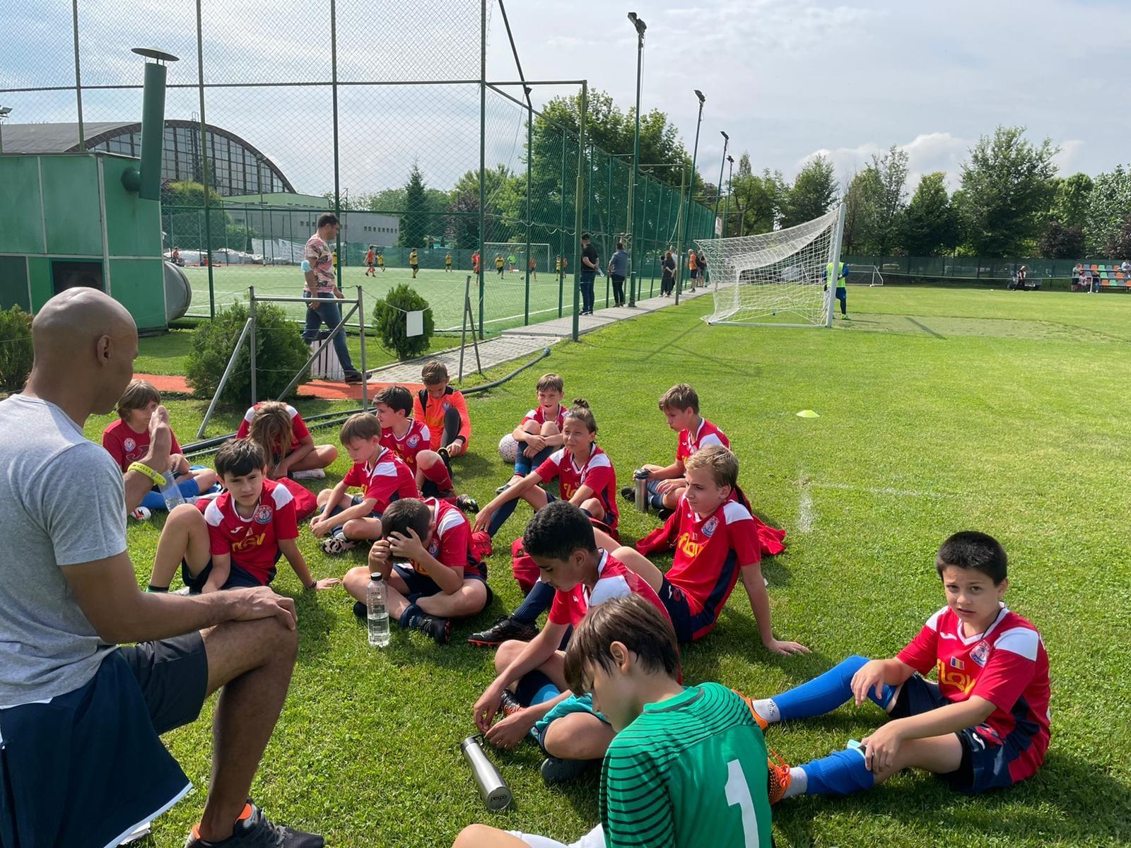 Copiii de la FC Nana Juniors