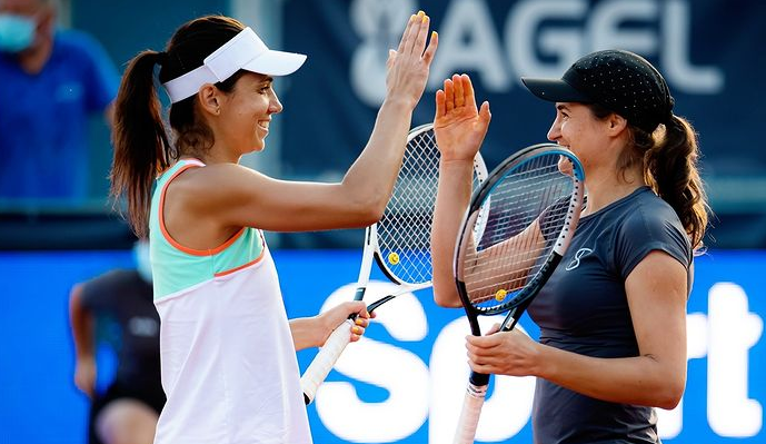 Raluca Olaru și Monica Niculescu, sursa foto: Instagram @raluca1olaru