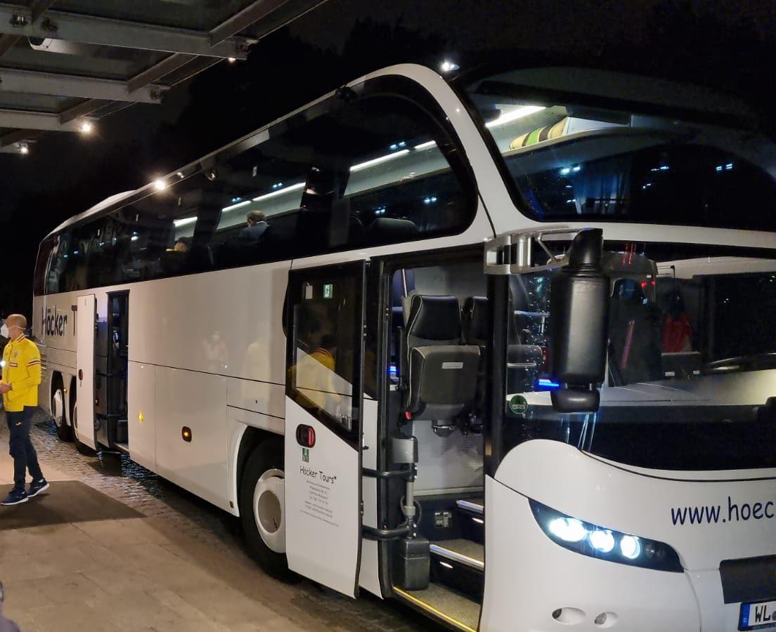 AUTOCARUL NAȚIONALEI DE FOTBAL