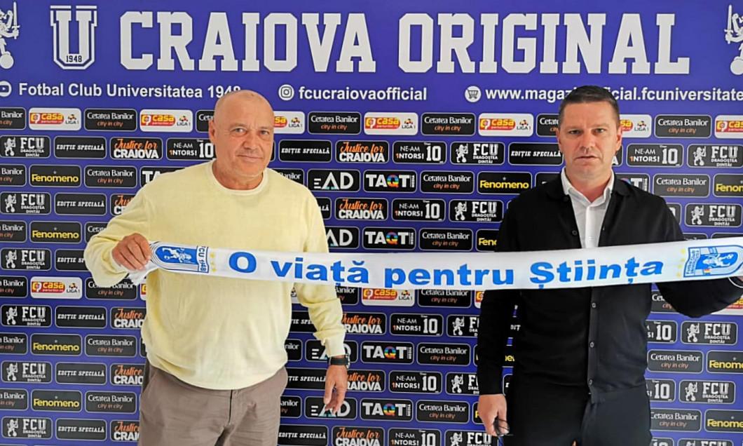 Flavius Stoican (dreapta) și Marcel Pușcaș (stânga). Foto: Facebook Fotbal Club Universitatea 1948