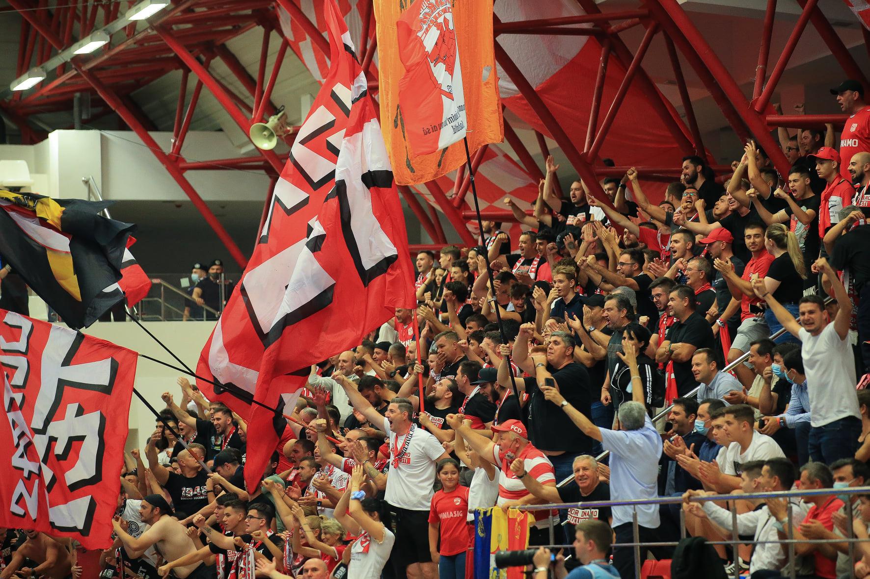 SUPORTERI DINAMO HANDBAL