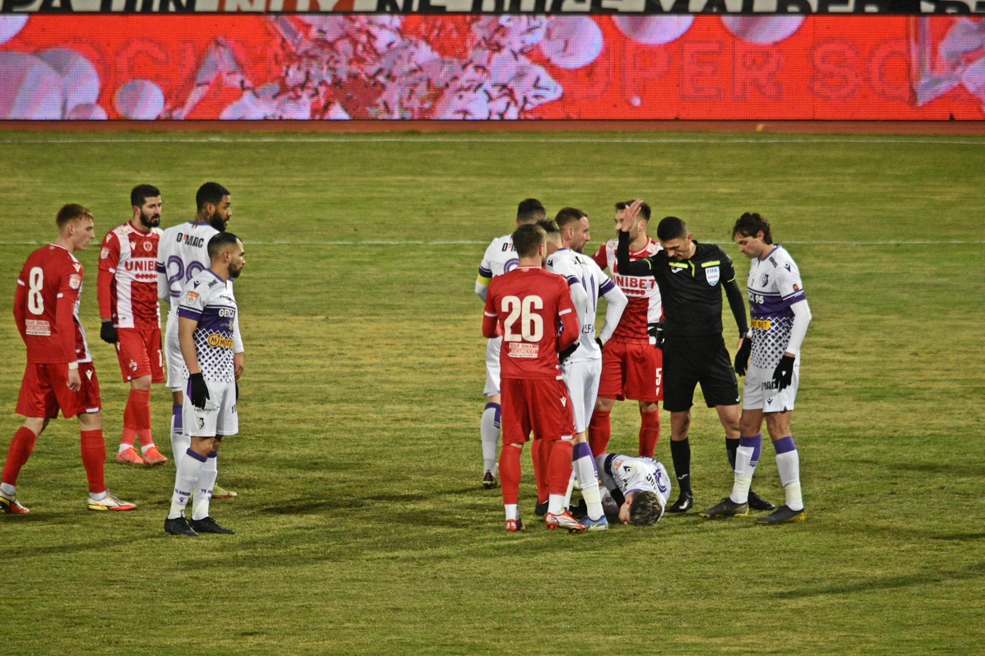 Dinamo şi FC Argeş