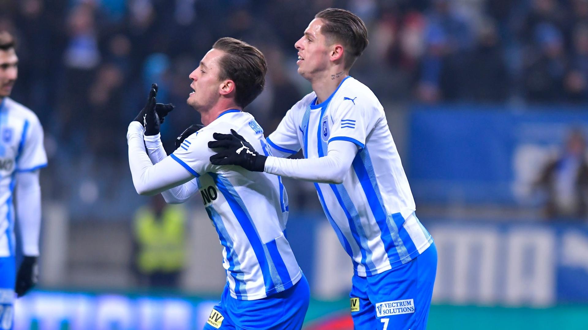 Gustavo a marcat primul gol al duelului din Bănie, Sursă foto: 3minute.net
