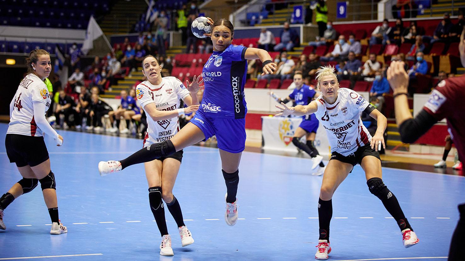 Campioana Rapid și deținătoarea Cupei României, CSM București, își dispută Supercupa României la handbal feminin
