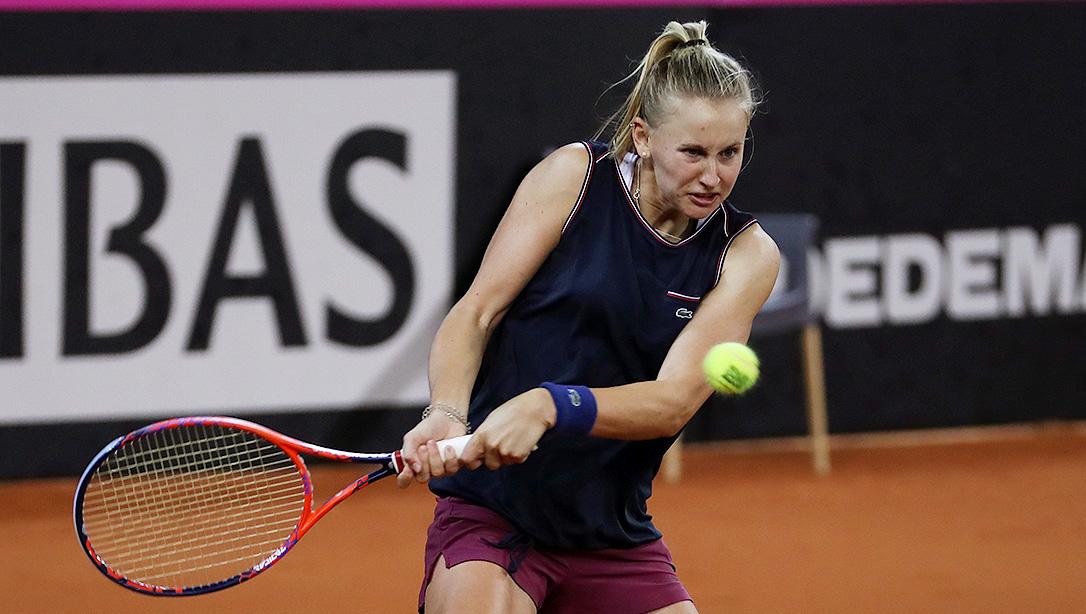 Jil Belen Teichmann se află la a doua victorie în carieră în fața unei jucătoare aflată pe locul 2 WTA, după ce în 2021 a trecut cu 3-6, 6-3, 6-3 în optimi la Cincinnati de japoneza Naomi Osaka