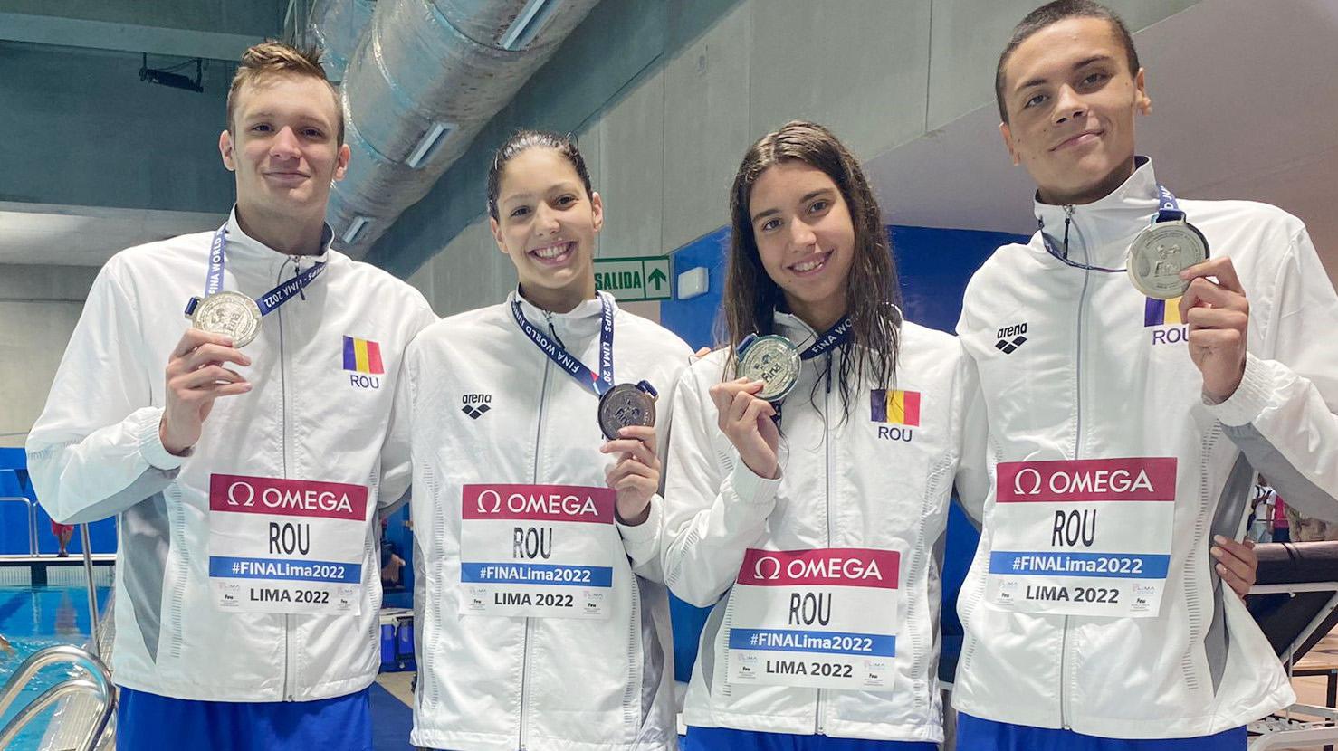 David Popovici a cucerit la Lima trei medalii: două de aur, cu ștafeta masculină de 4×100 m și la 200 m, plus una de argint, cu ștafeta combinată de 4×100 m