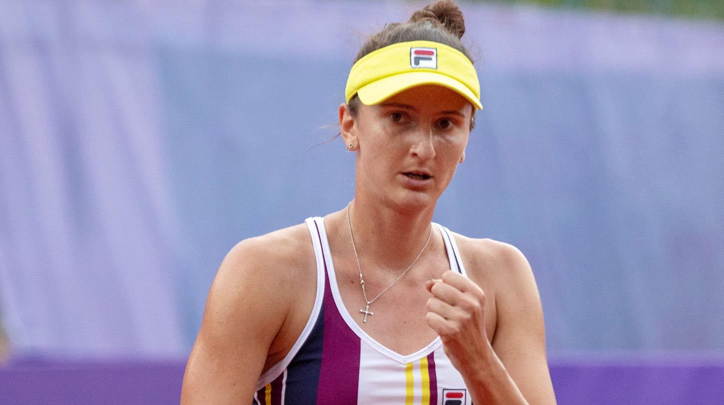 Irina Camelia Begu este condusă de Sara Errani cu 1-3 la meciurile directe, dar a câștigat ultimul duel, în 2020, în primul tur al calificărilor la Roma, cu 6-1, 6-3