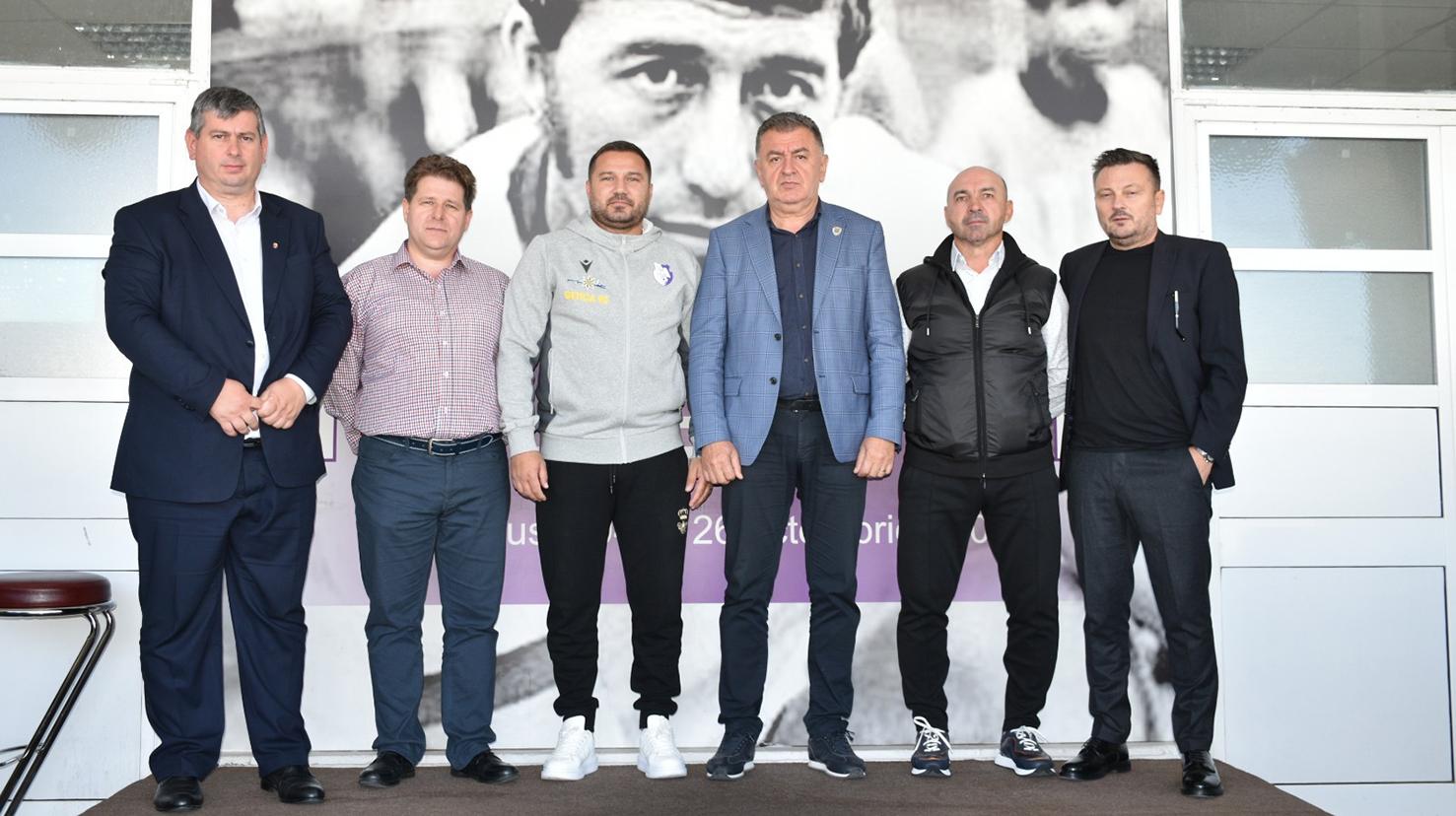 Marius Croitoru va debuta pe banca celor de la FC Argeș pe 30 octombrie, când echipa din Trivale joacă, în deplasare, cu UTA, în Etapa a 16-a a Superligii, prima a returului
