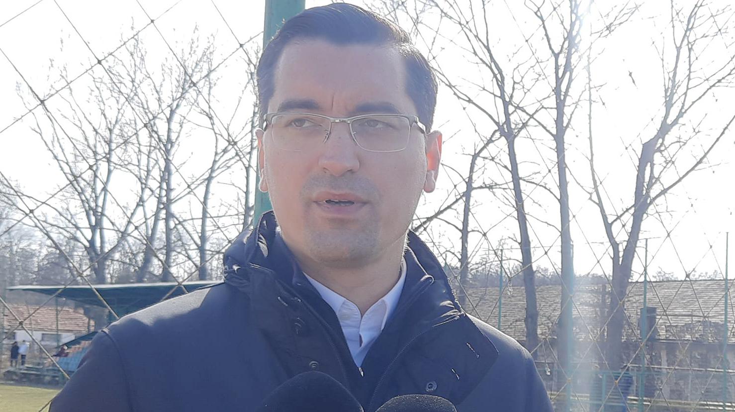 FRF a iniţiat un dialog cu Guvernul României pentru a vedea în ce condiţii putem organiza meciurile cu Kosovo din preliminariile CE 2024, a anunțat Răzvan Burleanu