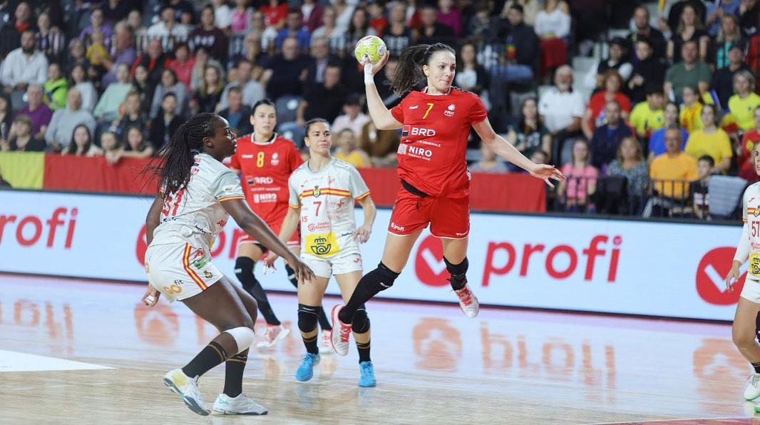 Handbalistele românce au câștigat Trofeul Carpați după o remiză, 32-32 cu Austria, și două victorii, 26-20 cu Serbia și 25-23 cu Spania