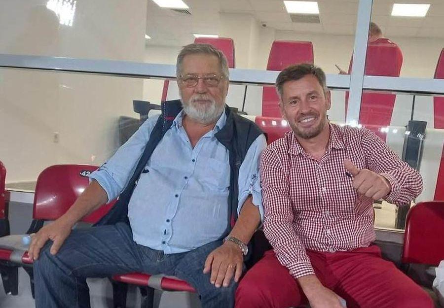 Nicolae Bara, stânga, alături de Constantin Traian Igaș
