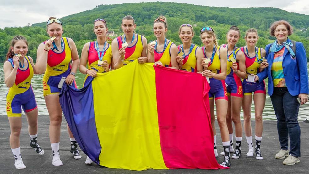 Echipajul feminin 8+1