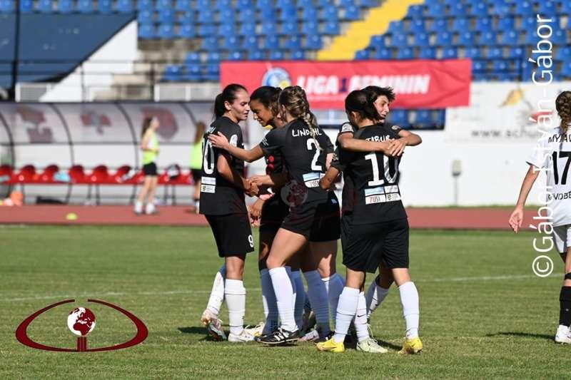 fotbal feminin