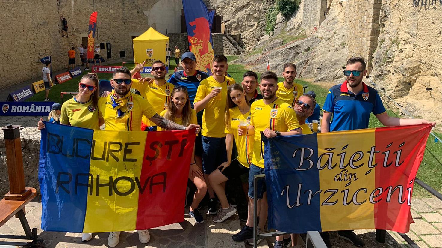Suporteri România