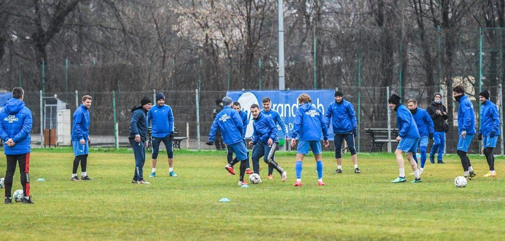 Poli Iasi – antrenament