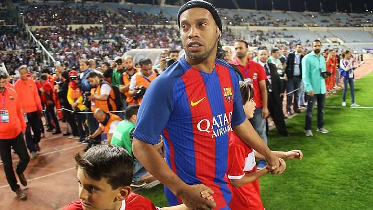 Ronaldinho, party