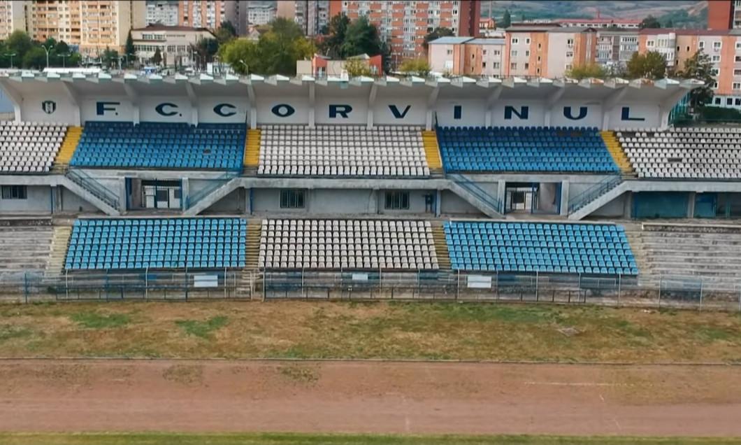 Stadionul Corvinul Hunedoara, sursa foto: captura youtube