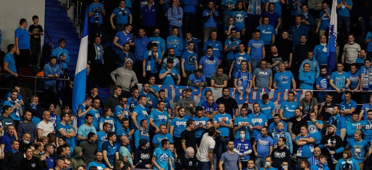 SPECTATORI. Foto: Profimedia