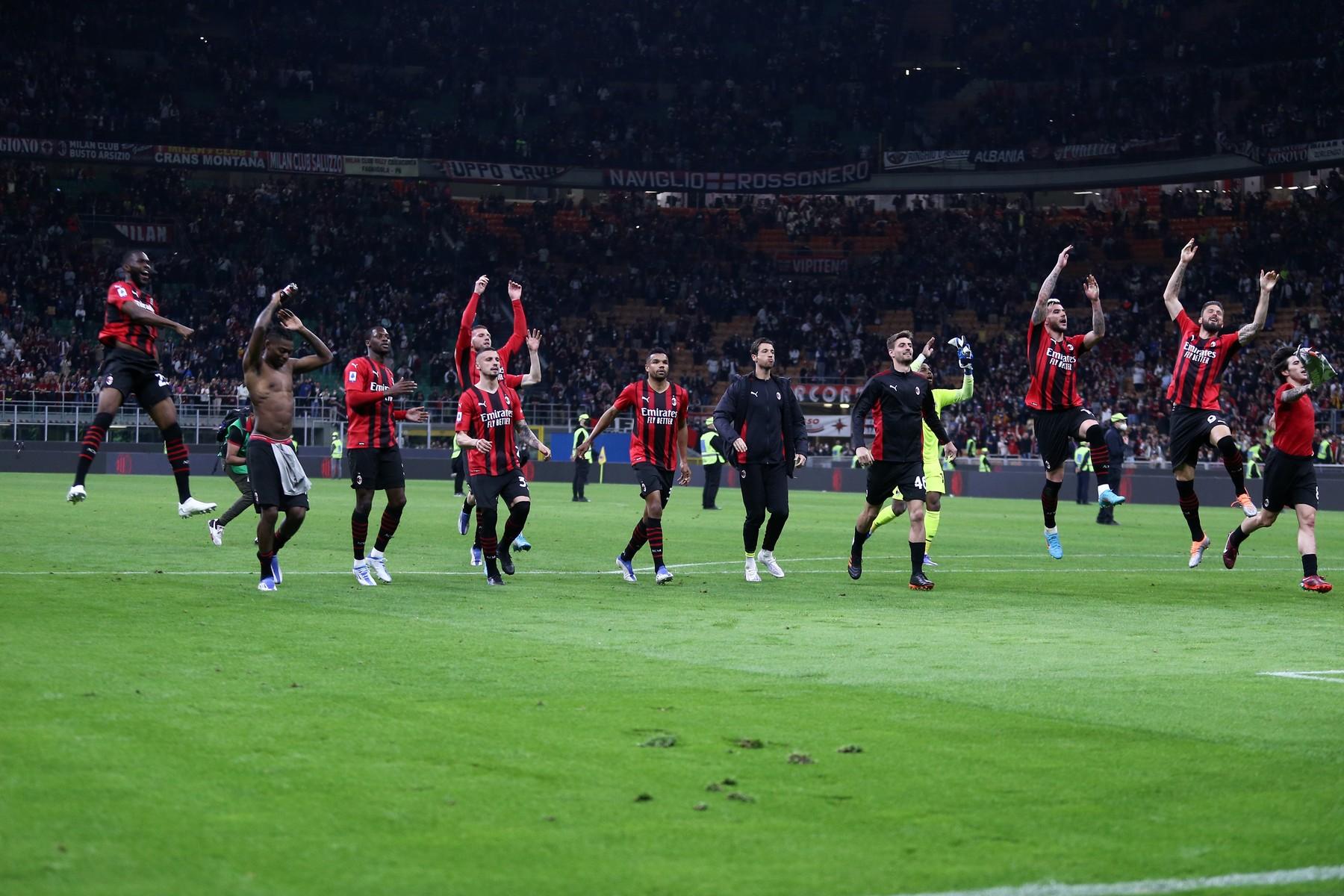 Bucuria celor de la AC Milan după victoria cu Genoa, sursă foto: Profimedia