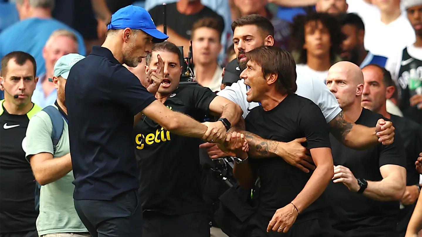 Antonio Conte şi Thomas Tuchel au primit cartonaşul roşu după incidentul de la finalul meciului Chelsea – Tottenham și vor fi suspendați în următoarea etapă din Premier League