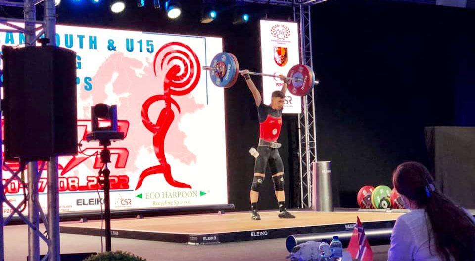 Iulian Diaconu s-a impus la smuls cu 112 kg, la aruncat a încheiat pe 6, cu 120 kg, iar la total a fost al cincilea