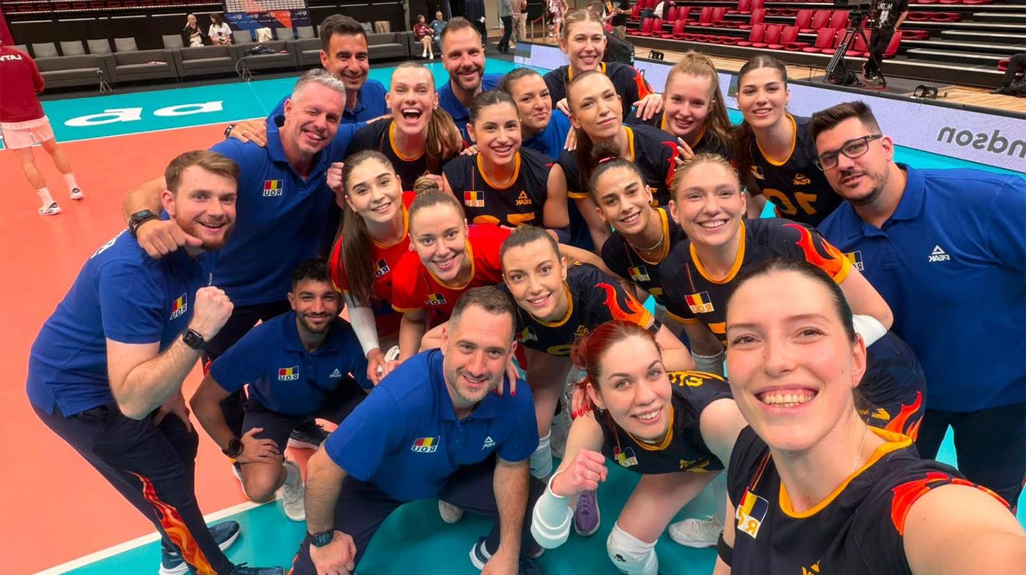Naționala feminină de volei a României