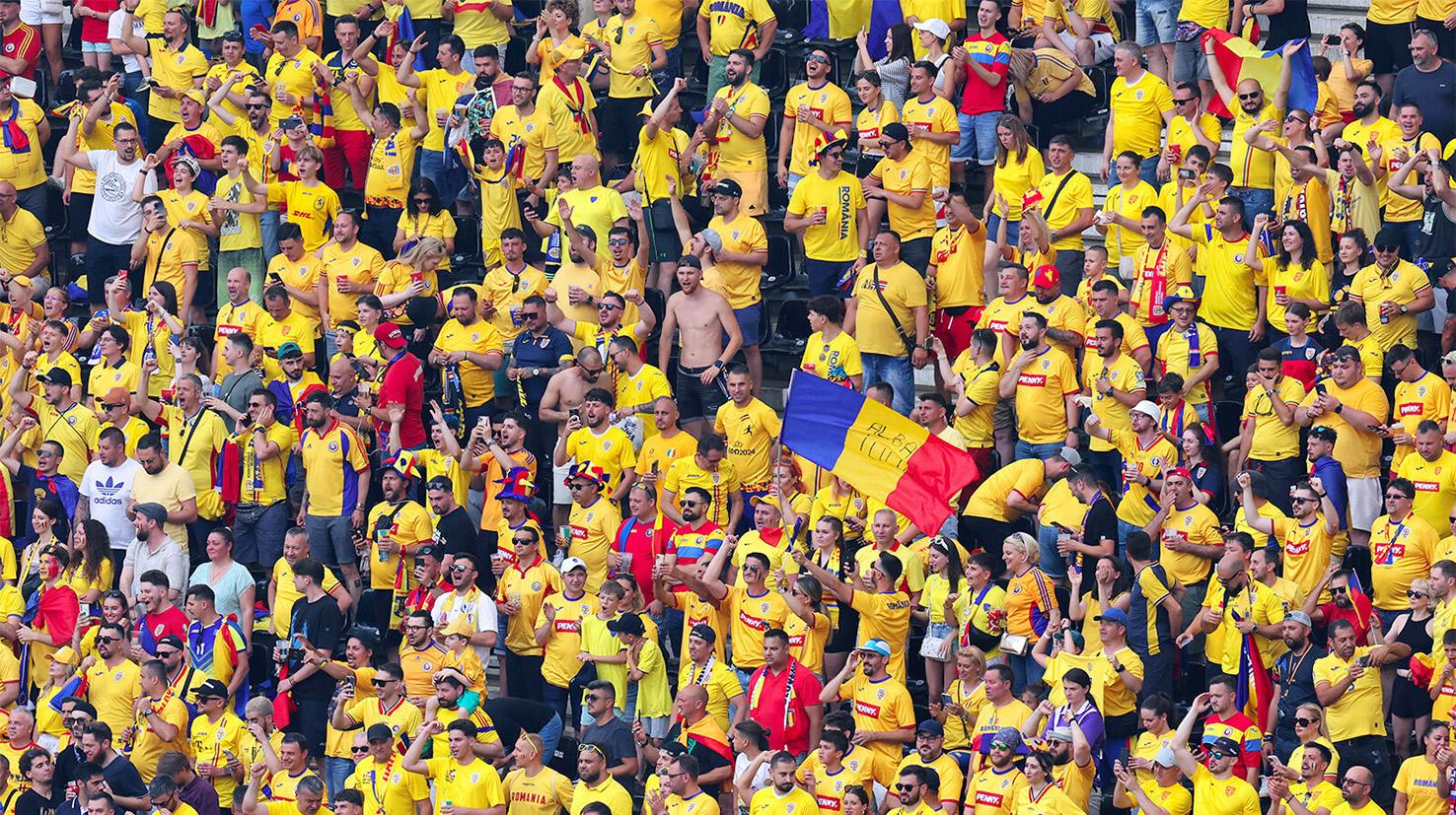 Suporteri România