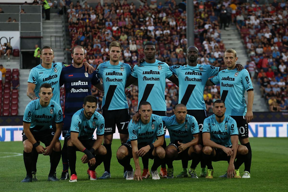 Rue plaetis, люксембург. Hitch club luxembourg. ночной люксембург. клубы люксембурга. экскурсии в люксембурге.