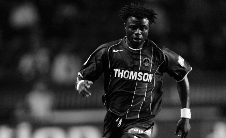Un fost jucător de la PSG a murit la doar 40 de ani! Mesajul clubului din capitala Franței
