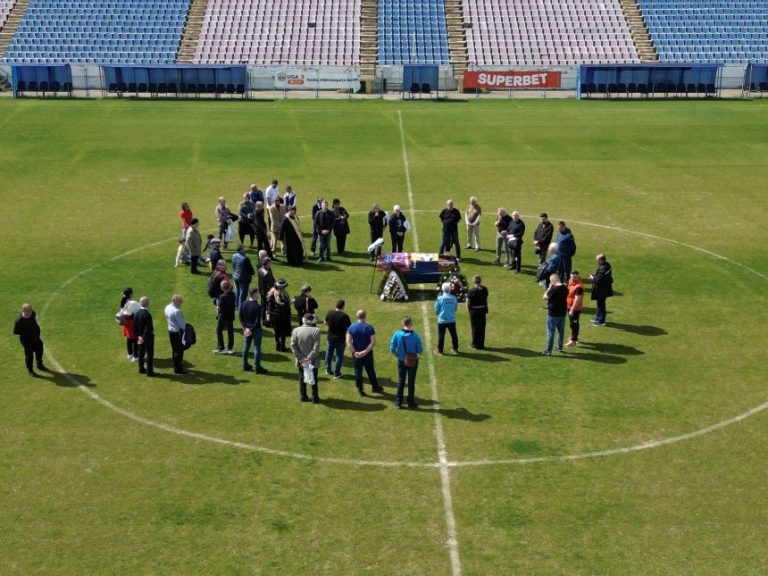 Doliu în fotbalul românesc. Un fost fotbalist al Stelei a fost înmormântat