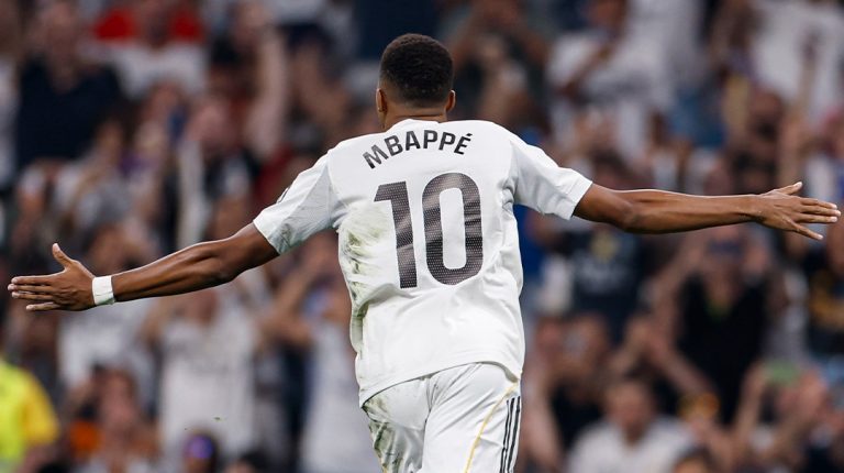 „Cu cât ai mai mulţi bani, cu atât ai mai multe probleme”: Kylian Mbappé vorbeşte despre viaţa sa de superstar şi despre mediul fotbalistic care îl dezgustă