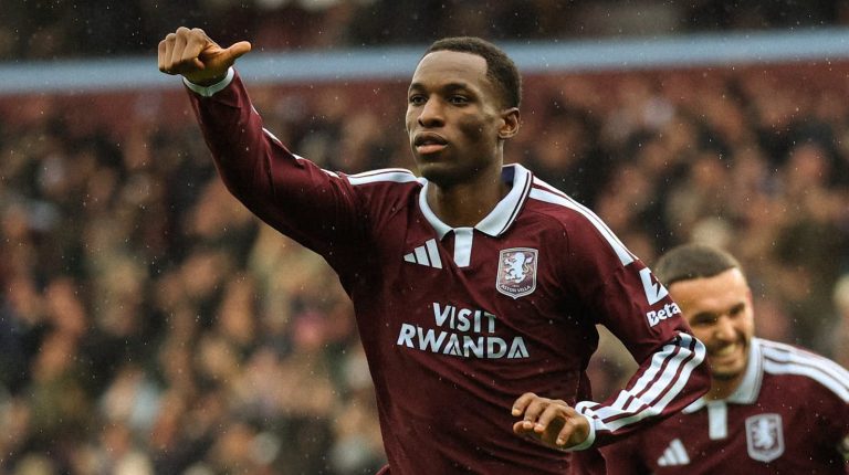 Aston Villa a învins liderul Manchester City în Premier League